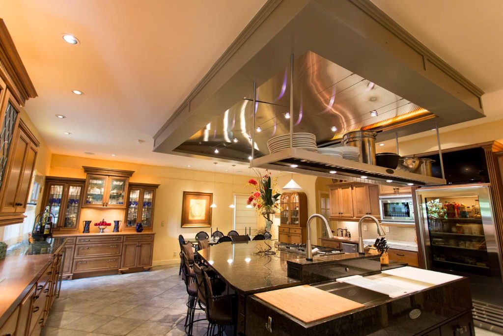 The First Love 2 open classic tuscan style kitchen